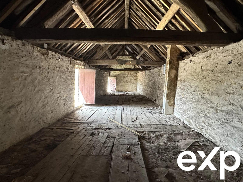 Maison - 385 m² - 10 pièces