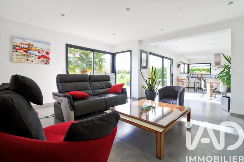 Maison - 143 m² - 5 pièces