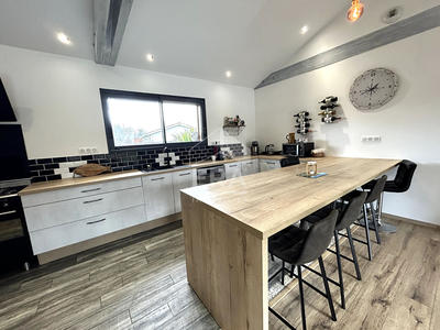 Maison - 120 m² - 5 pièces