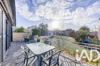 Maison - 133 m² - 7 pièces