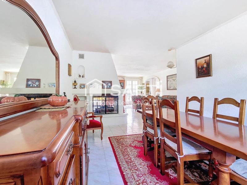 Maison - 178 m² - 8 pièces