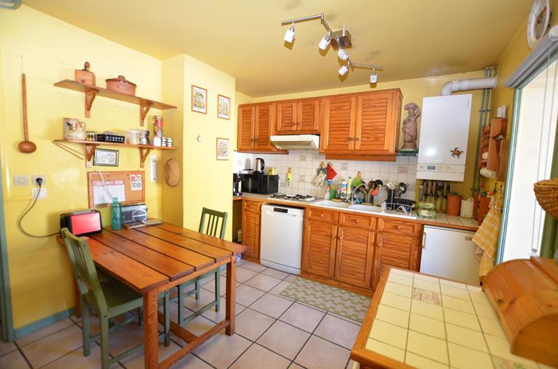 Maison - 96 m² - 5 pièces