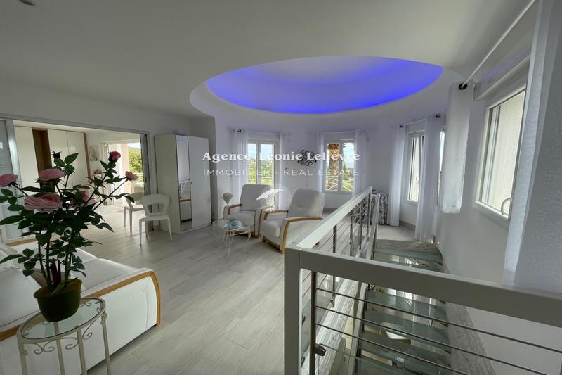 Maison - 145 m² - 5 pièces