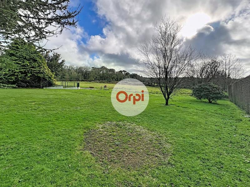 Terrain constructible - 636 m²