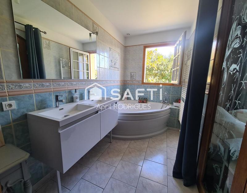 Maison - 144 m² - 7 pièces