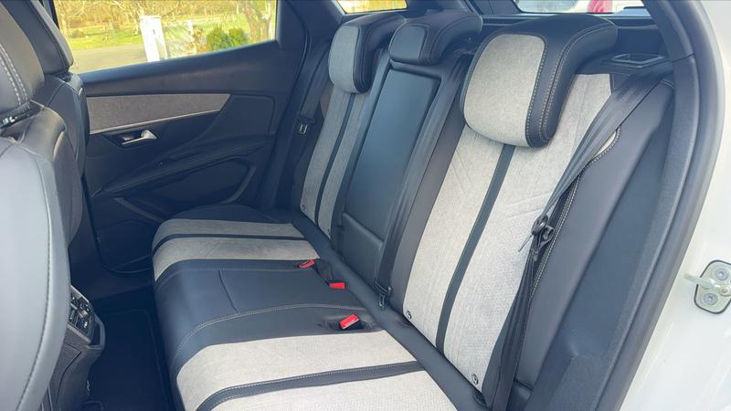 Peugeot 3008 II 1.6 Thp 225 Hybride Eat8 Gt