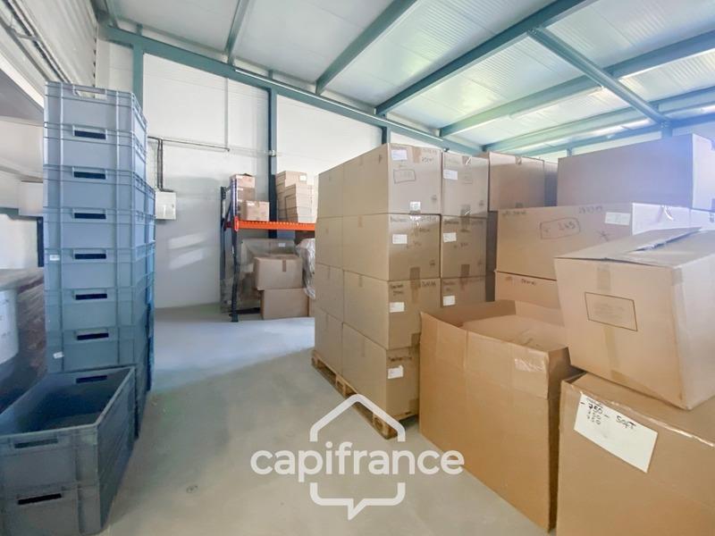 Local d'activité / Entrepôt - 792 m² - 10 pièces