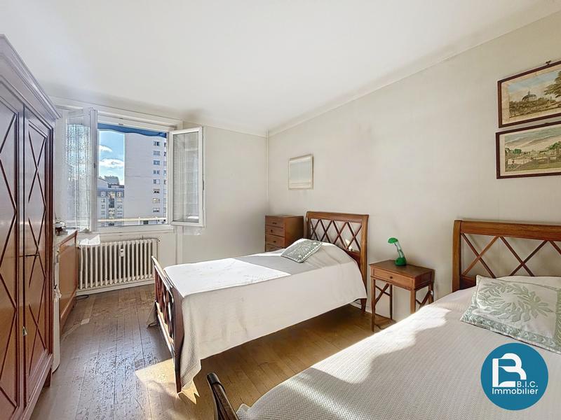 Appartement - 108 m² - 4 pièces