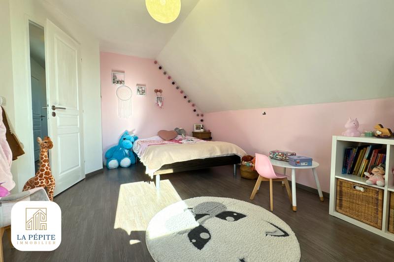 Maison - 177 m² - 7 pièces