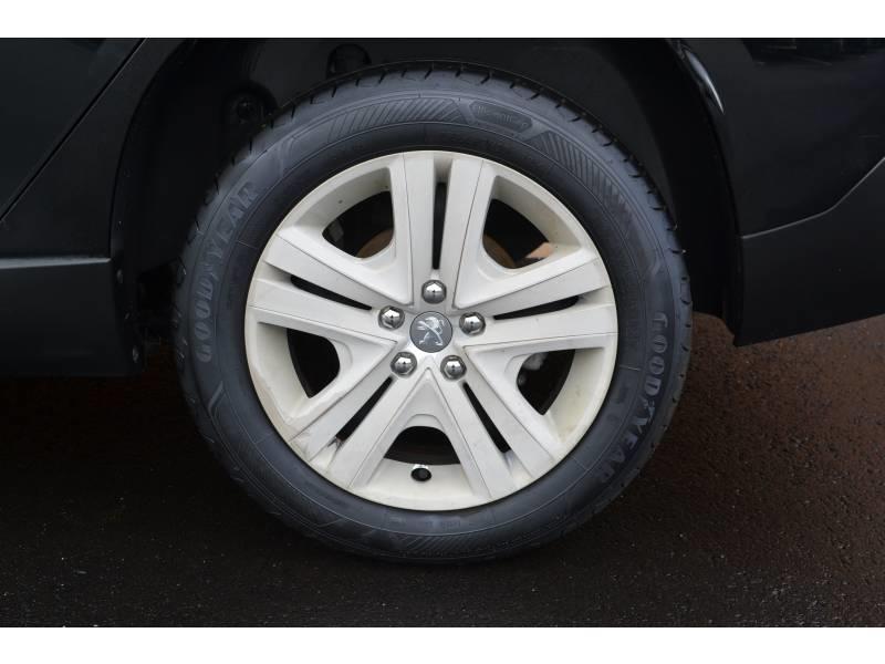 Peugeot 2008 PureTech 82ch Bvm5 Style