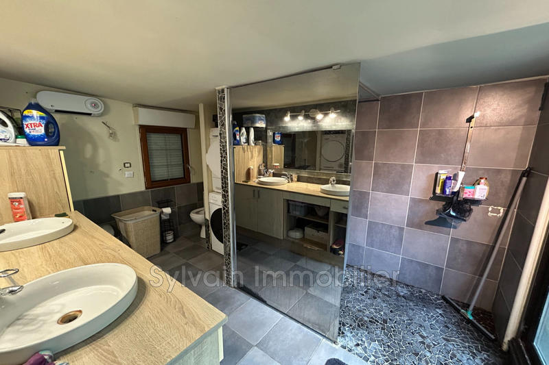 Maison - 196 m² - 7 pièces