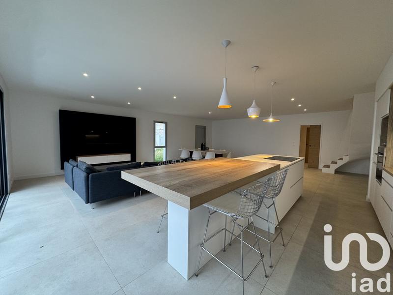 Maison - 183 m² - 5 pièces