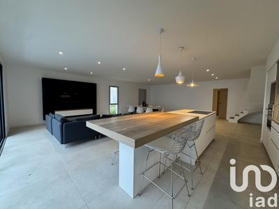 Maison - 183 m² - 5 pièces