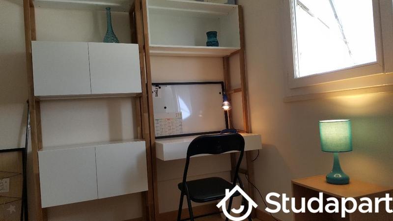 Chambre - 10 m² - 1 pièce