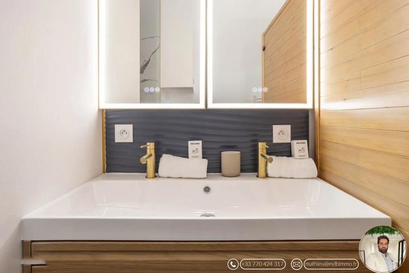 Appartement - 100 m² - 9 pièces