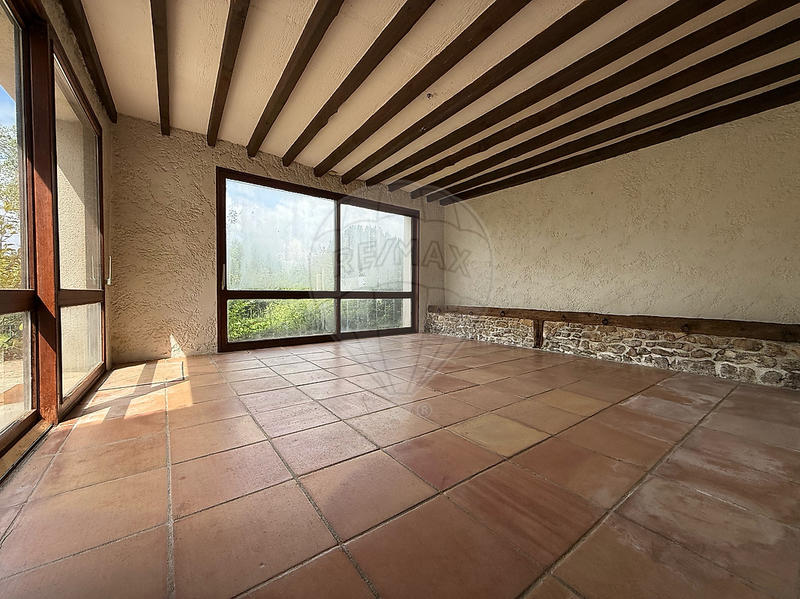 Maison - 180 m² - 8 pièces