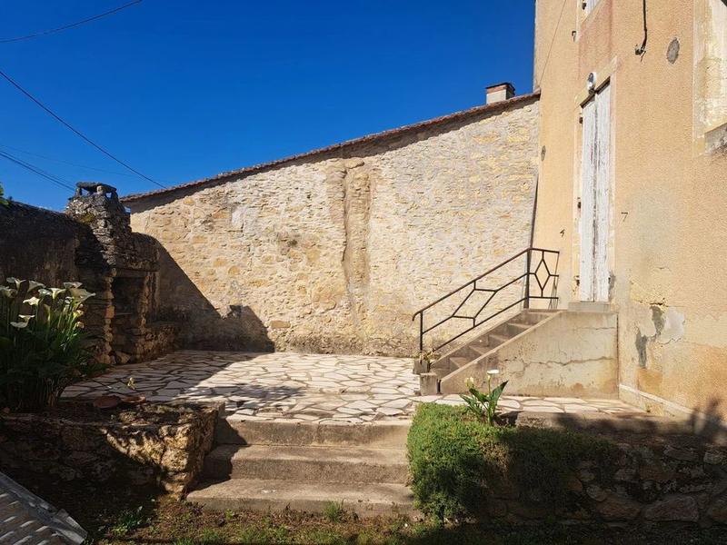 Maison - 230 m² - 8 pièces