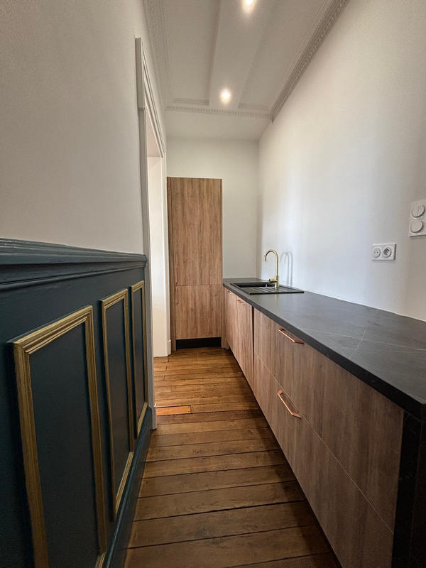 Appartement - 77 m² - 5 pièces