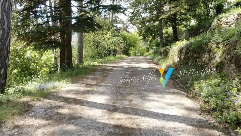 Maison - 427 m² - 17 pièces