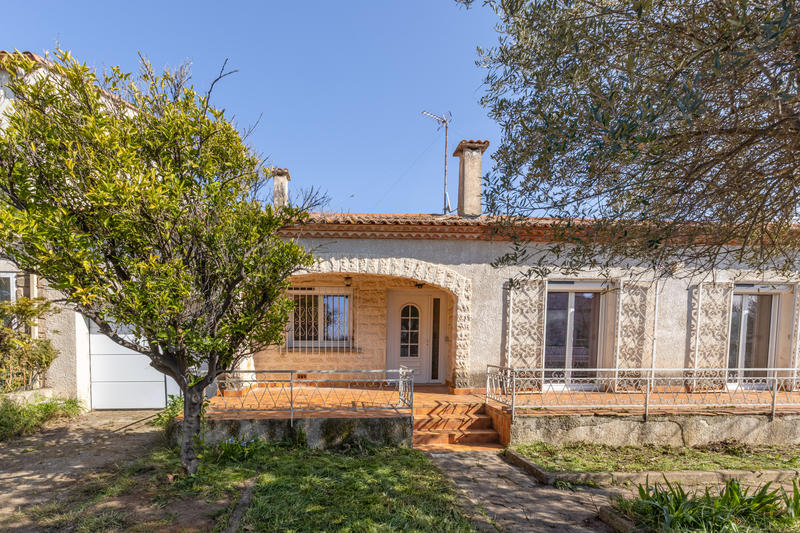 Maison - 93 m² - 4 pièces
