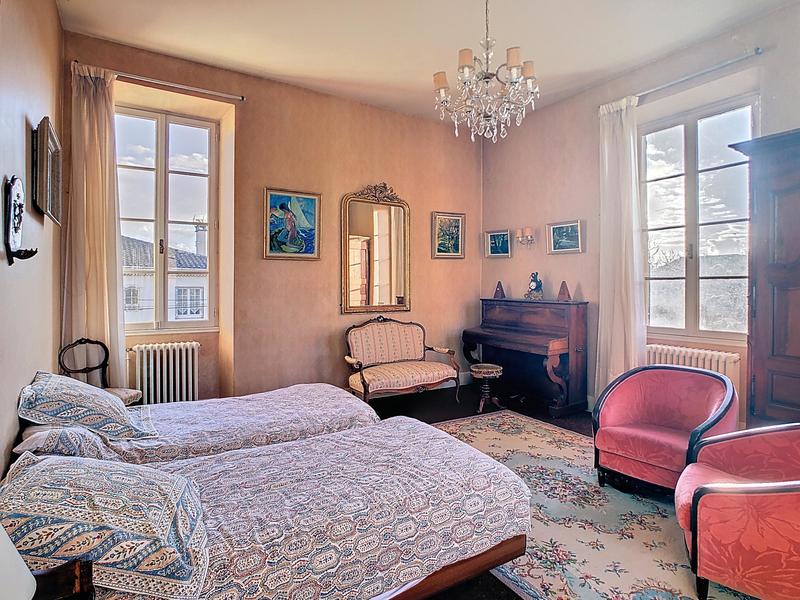 Immeuble - 600 m² - 16 pièces