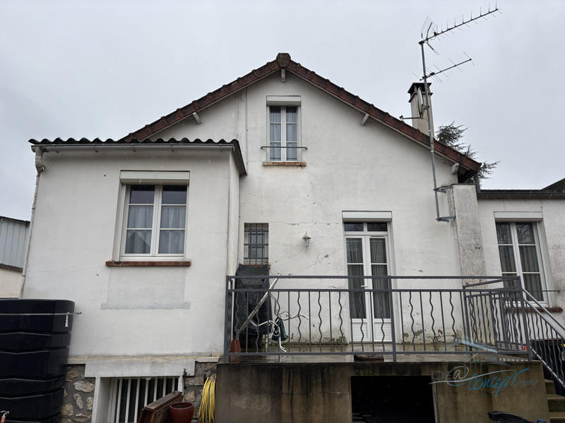 Maison traditionnelle - 105 m² - 5 pièces