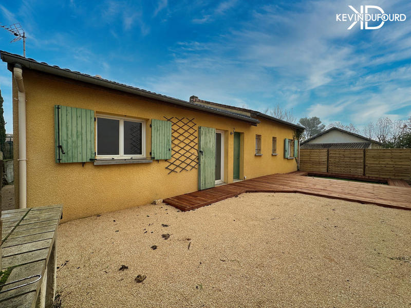 Maison - 90 m² - 5 pièces