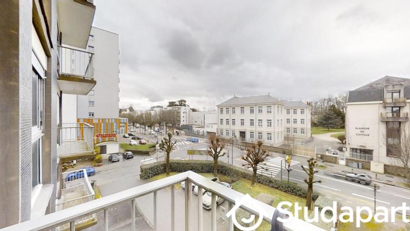 Chambre - 85 m² - 1 pièce