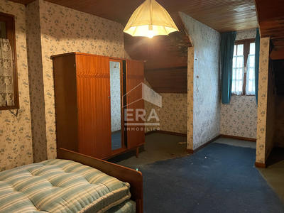 Maison - 210 m² - 8 pièces