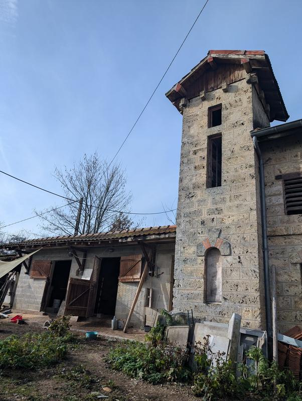 Maison - 415 m² - 20 pièces