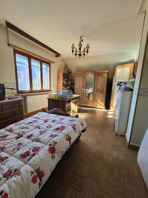 Maison - 185 m² - 8 pièces