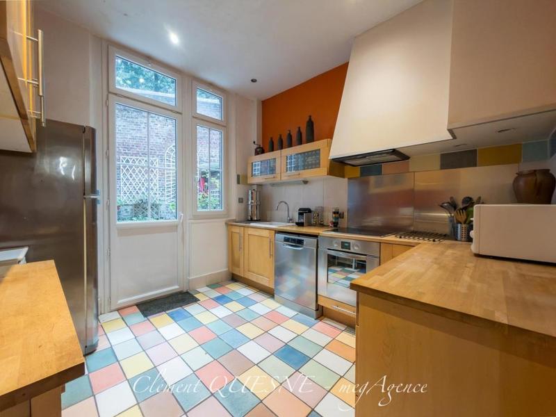 Maison - 190 m² - 8 pièces