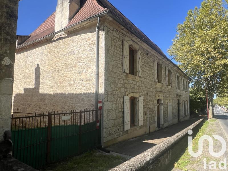 Maison - 357 m² - 11 pièces