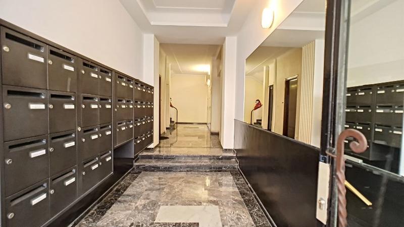 Studio - 30 m² - 1 pièce