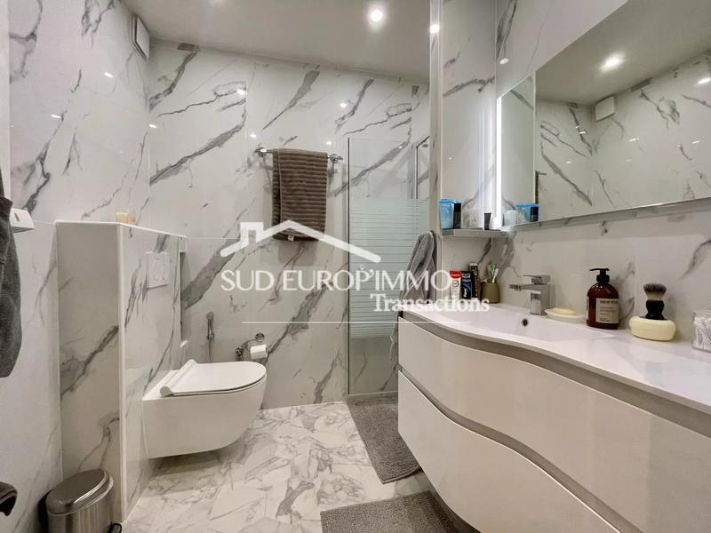 Appartement - 77 m² - 3 pièces