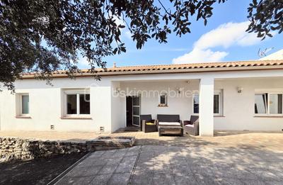 Villa - 227 m² - 8 pièces