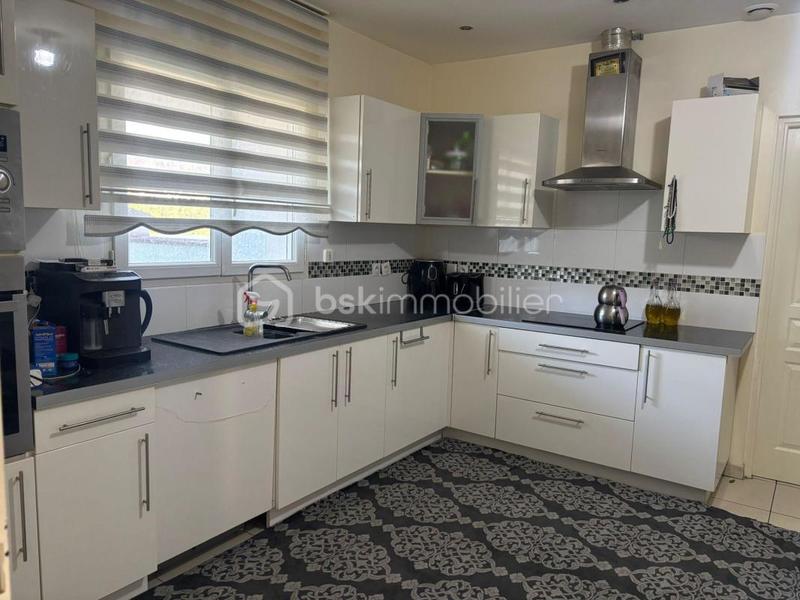 Maison - 150 m² - 5 pièces