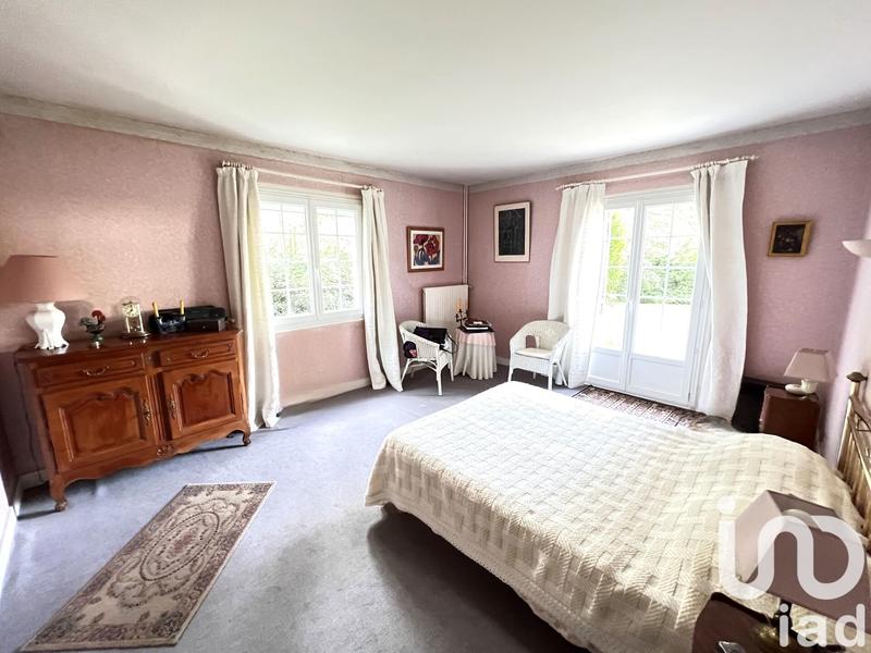 Maison - 208 m² - 8 pièces