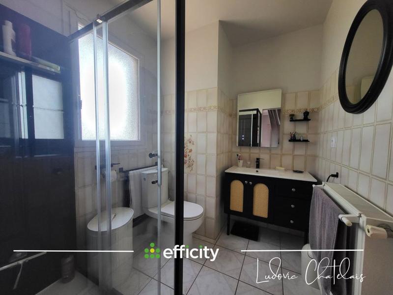 Maison - 210 m² - 9 pièces