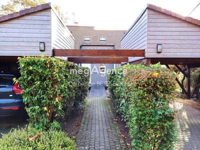 Maison - 180 m² - 8 pièces