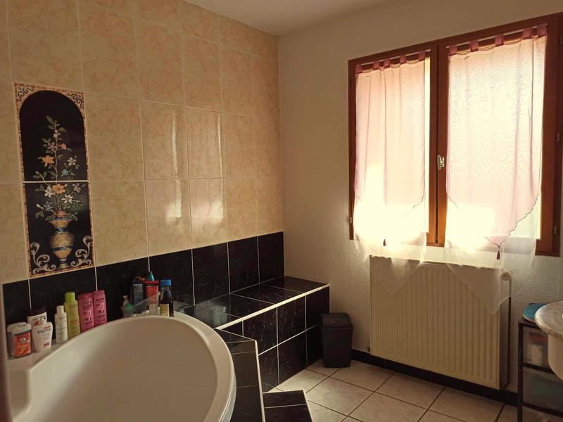 Maison - 101 m² - 4 pièces