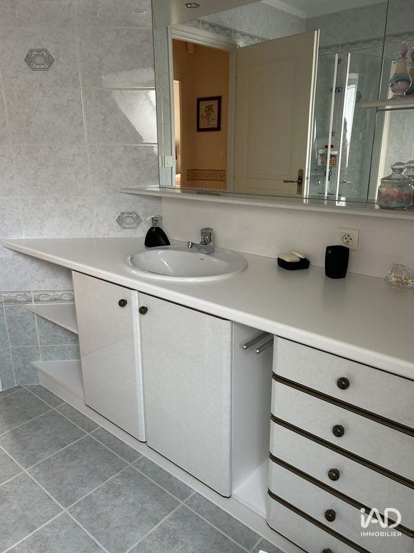 Maison - 195 m² - 5 pièces