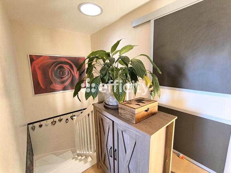 Maison jumelée - 97 m² - 4 pièces