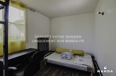 Chambre - 10 m² - 4 pièces