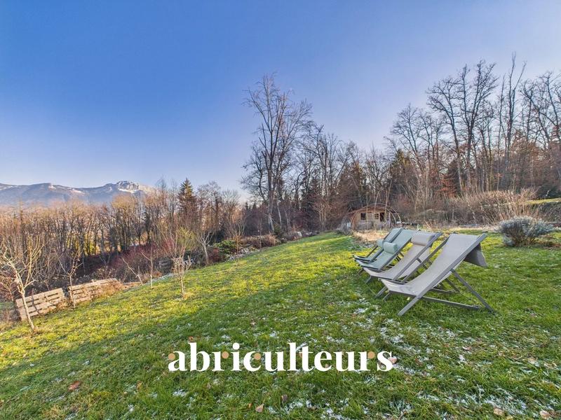 Maison - 433 m² - 16 pièces