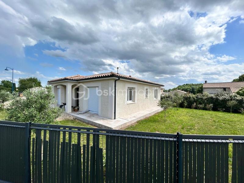 Maison - 102 m² - 4 pièces