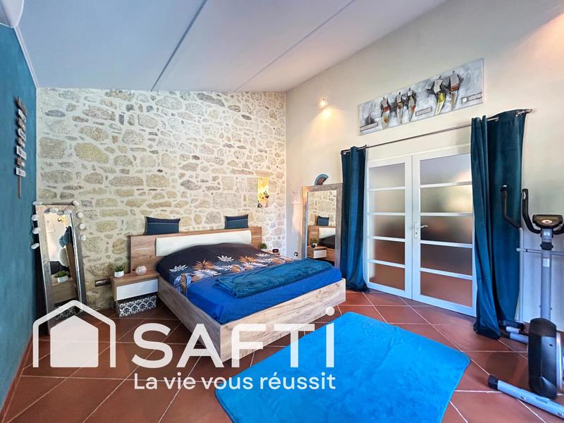 Maison - 223 m² - 8 pièces