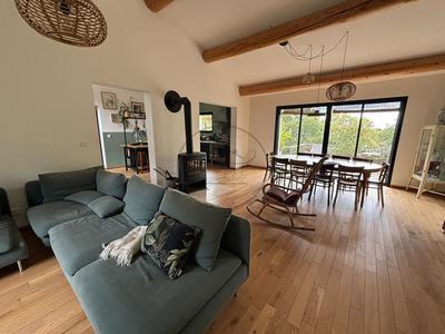 Maison - 157 m² - 6 pièces