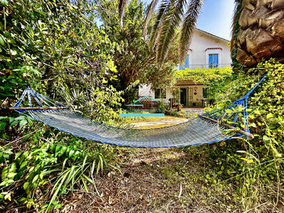 Propriété - 231 m² - 7 pièces