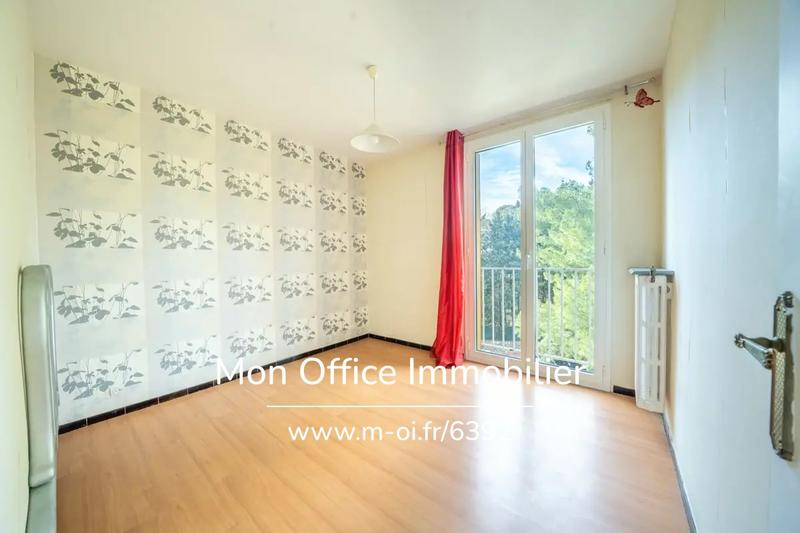 Appartement - 75 m² - 4 pièces